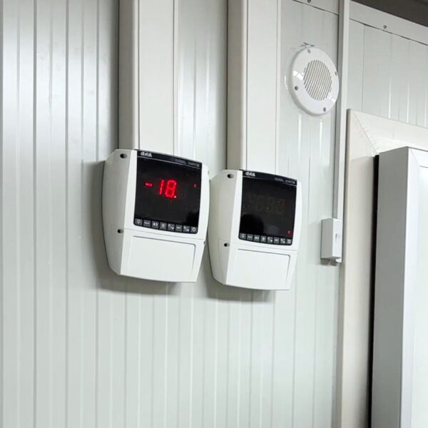 Freezer Room - Dixell XLR-170 - Digital Controller - Cold Room Control Pad
